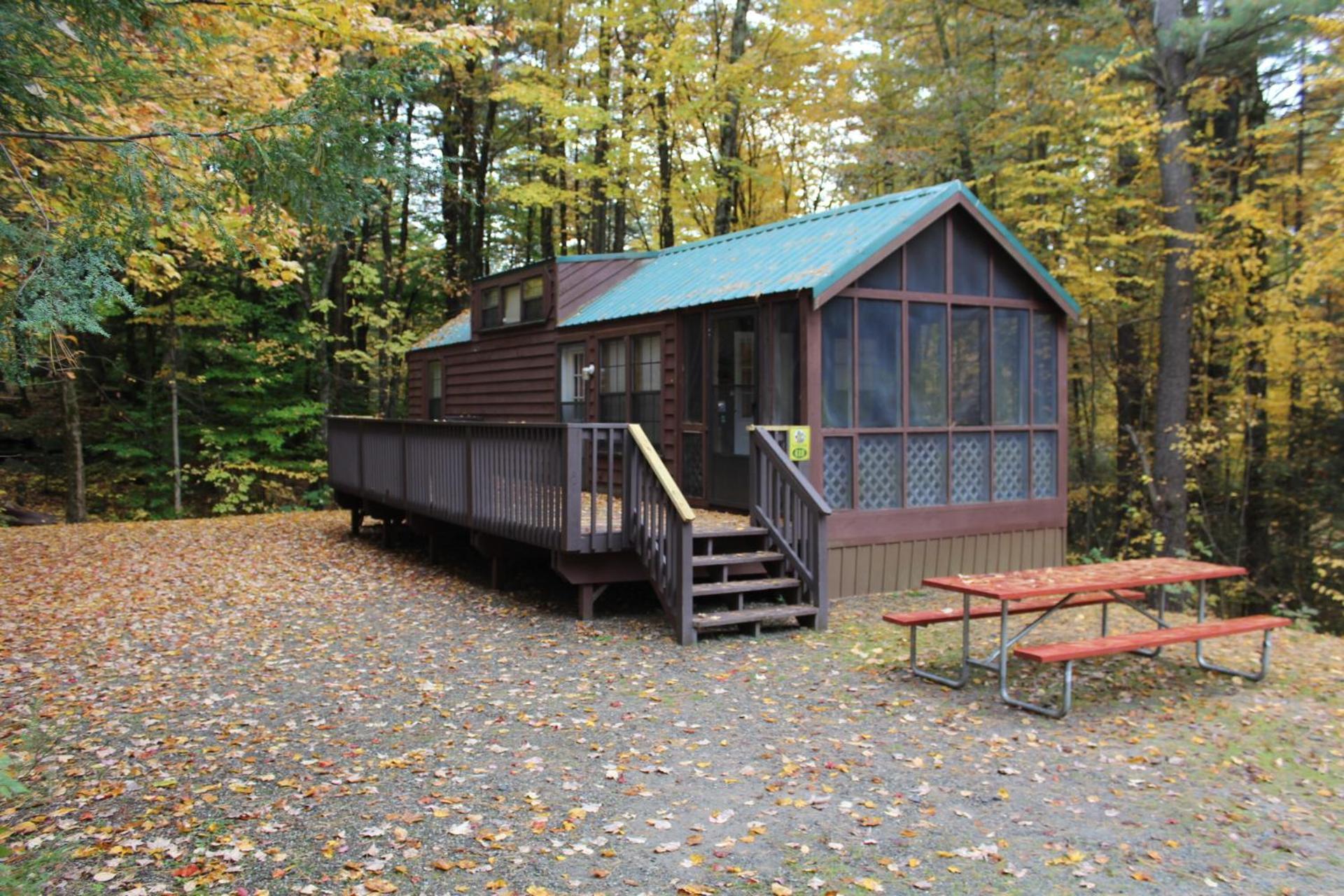 Jellystone Park Birchwood Acres Vila Greenfield Park Exterior foto